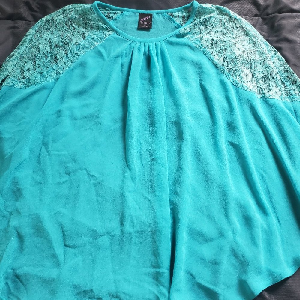 women Med turquoise sheer top